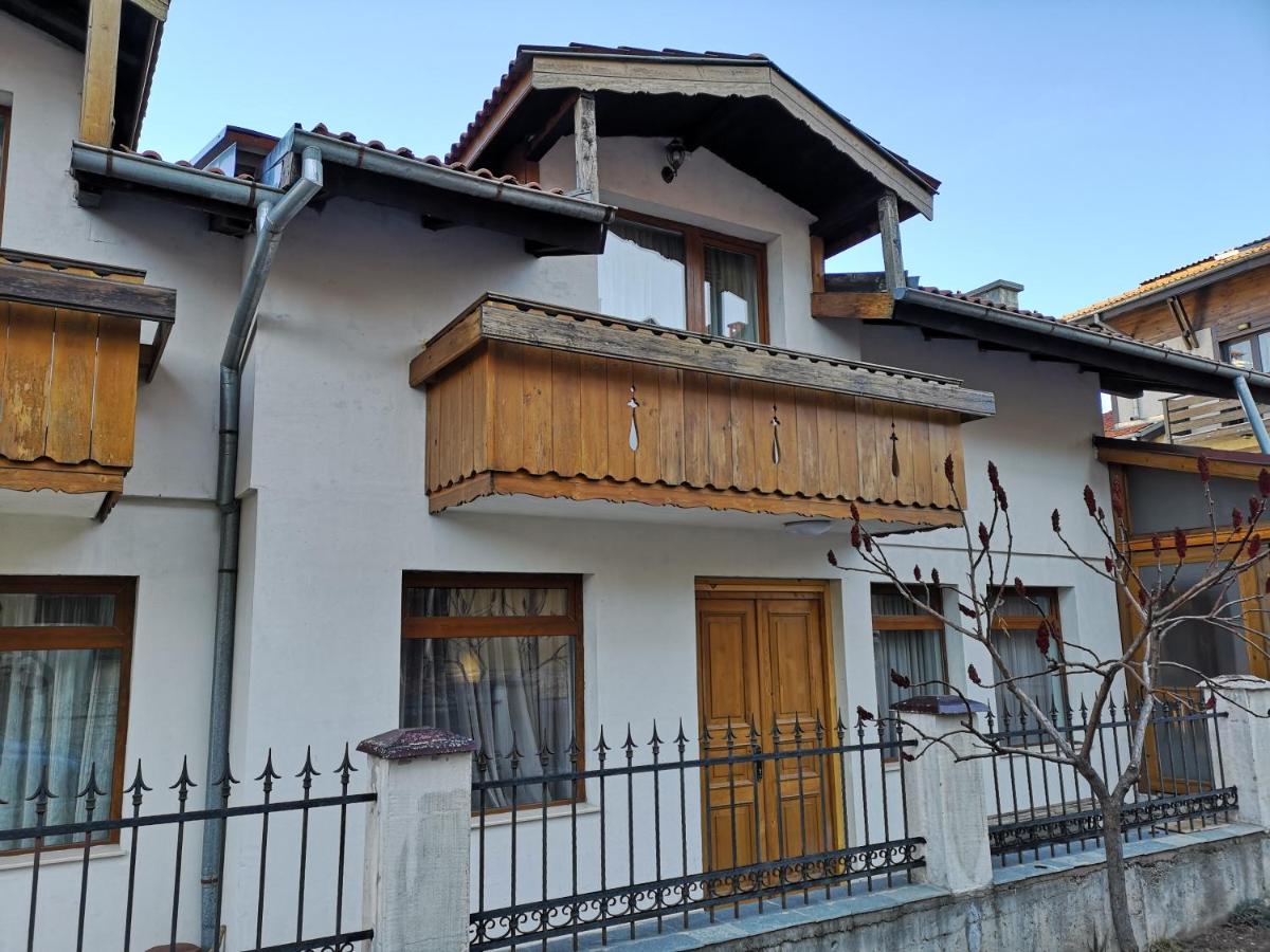 Ikonomov House - B&B