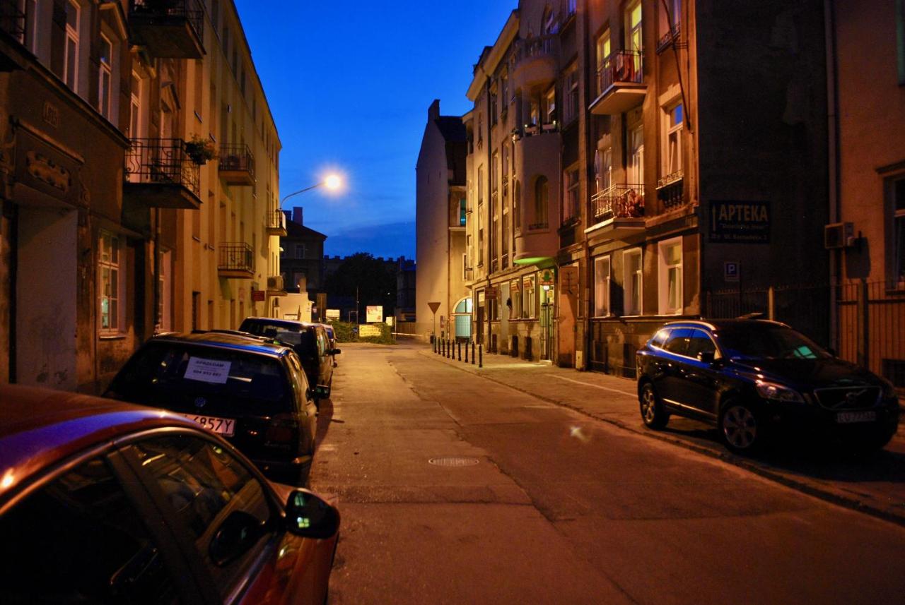 KK 38 Old Town Free Parking - B&B