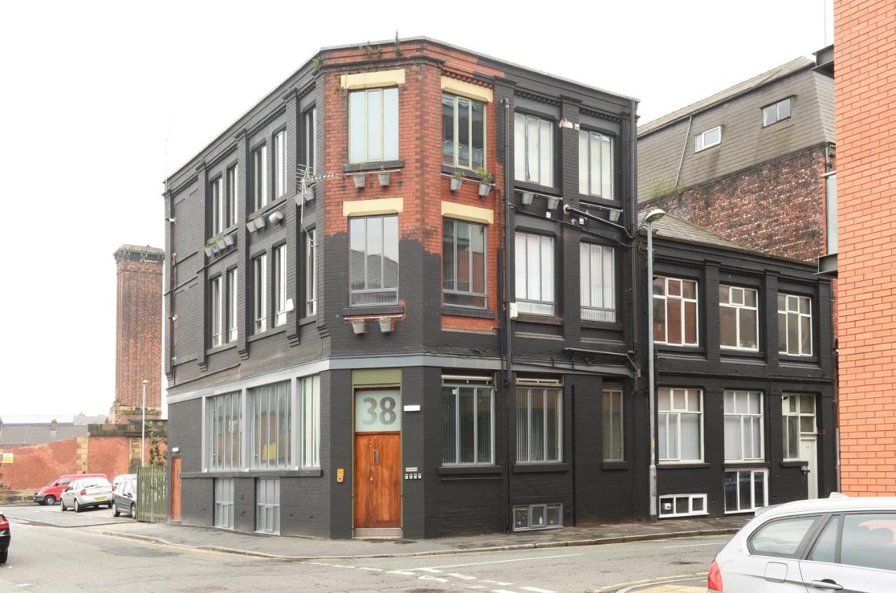 Nero Suite Sleeps Fourteen - Bed and Breakfast Manchester