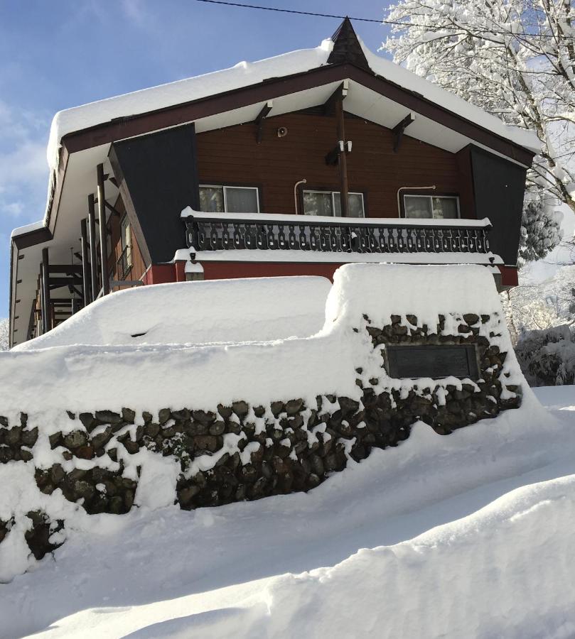 Myoko Ski Lodge in Akakura Village - Chambres d’hôtes Myoko
