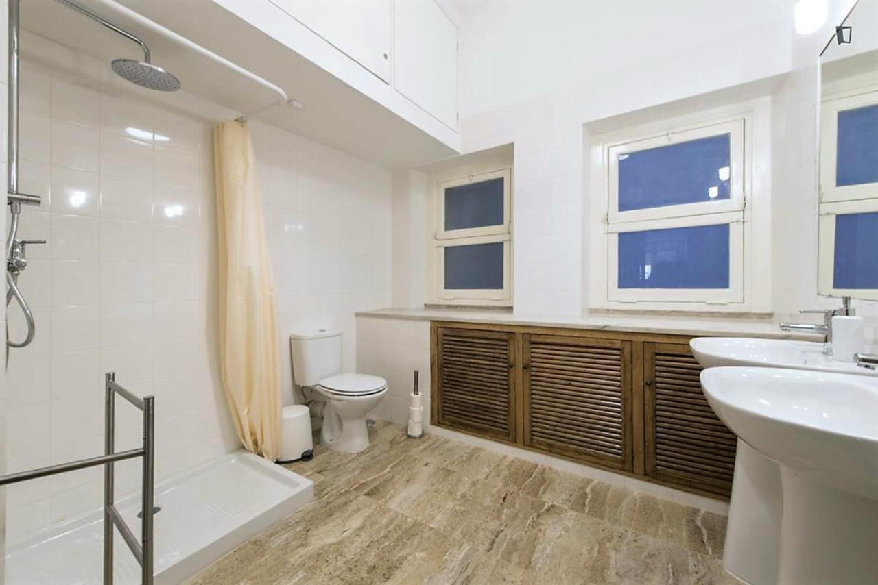 Deluxe Tweepersoonskamer met Gedeelde Badkamer