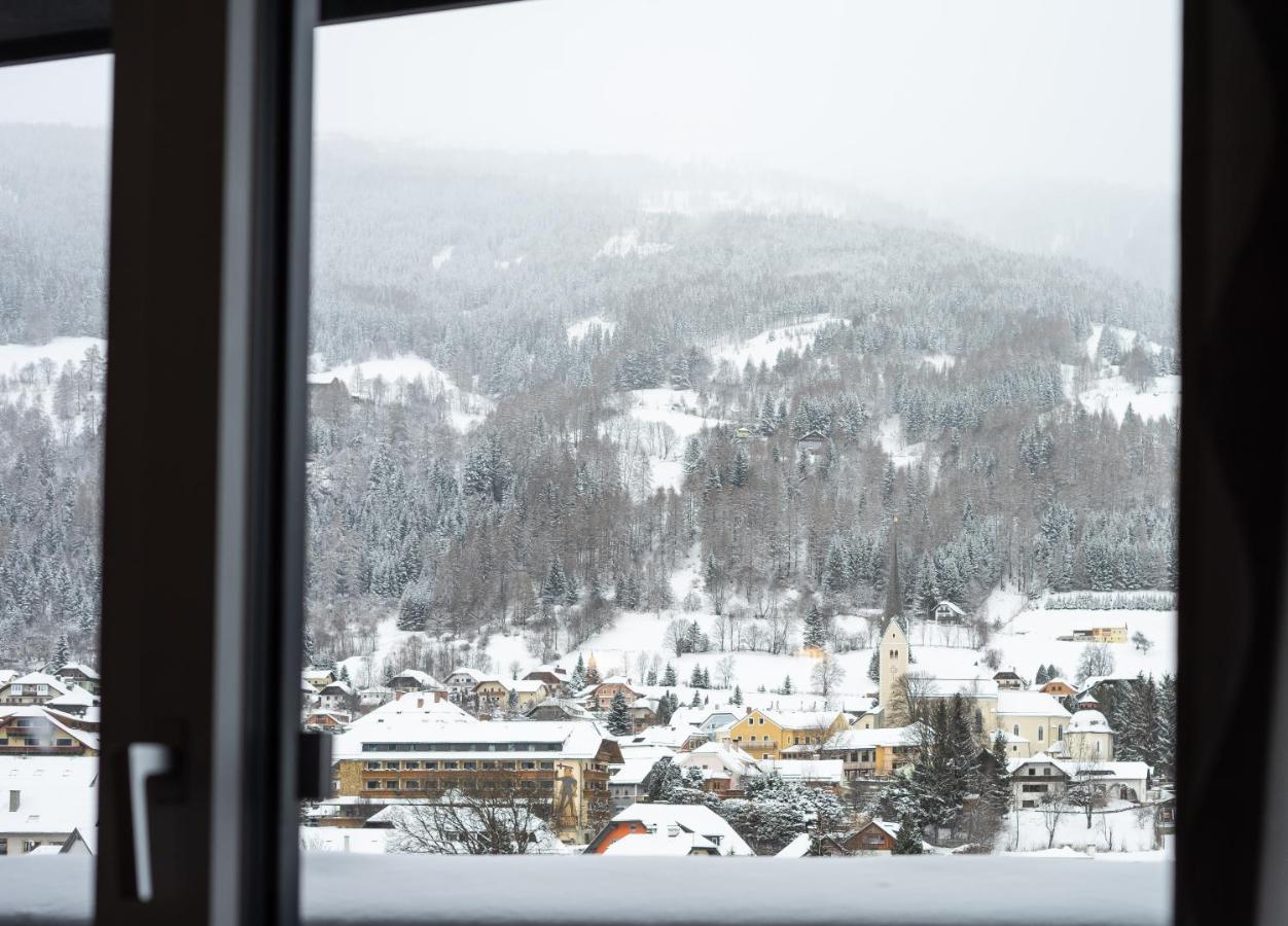 Appartement 3 Chambres de Luxe avec Balcon - Vue sur Montagne