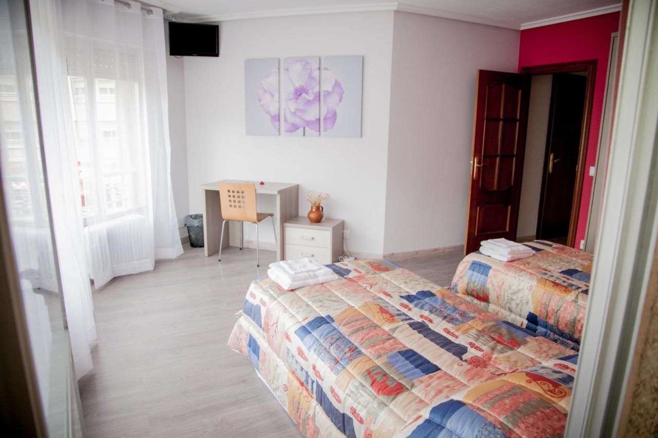 B&B Logroño - Pensión Parque del Ebro - Bed and Breakfast Logroño