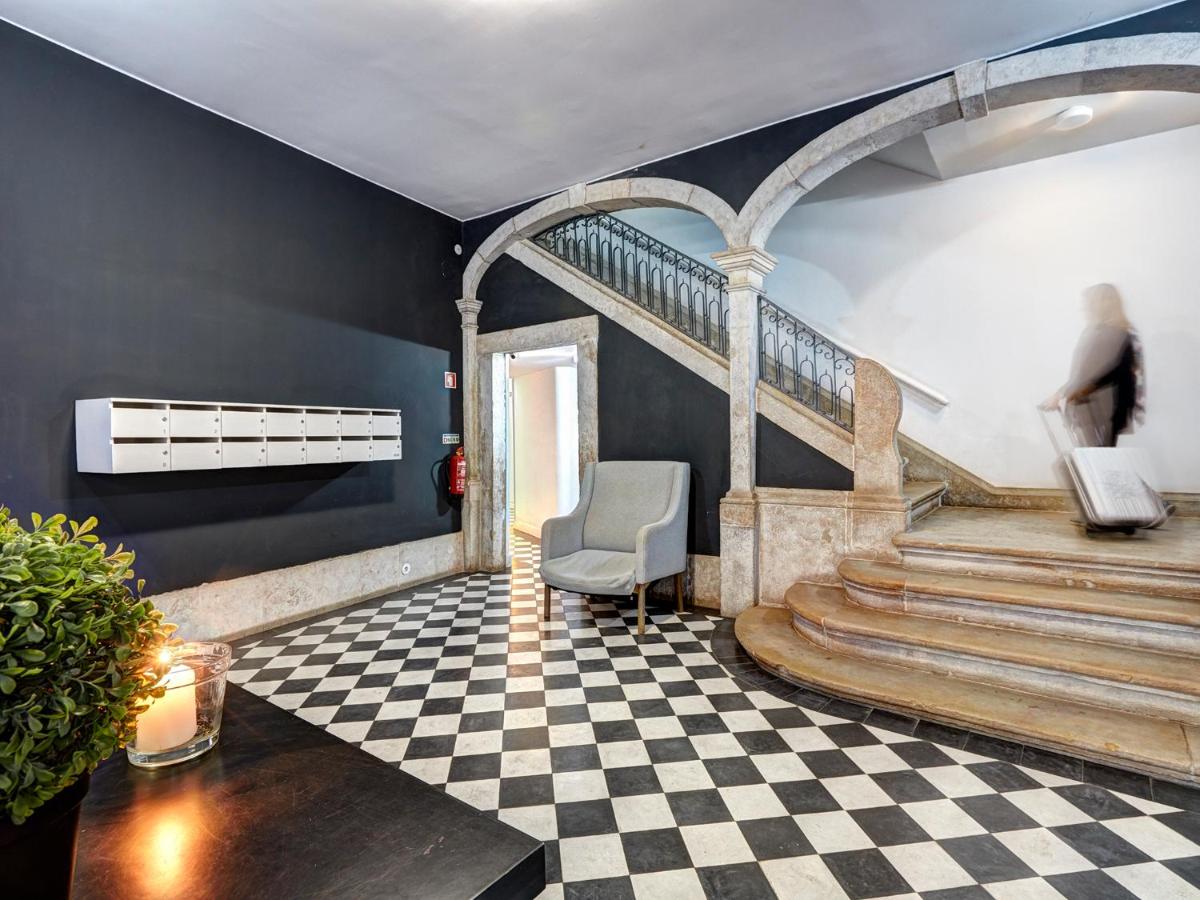 Canaan Lifestyle Apartments Lisbon Combro 77 by Get Your Stay - B&B