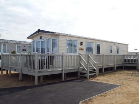 B&B Tattershall - 3 Bedroom Caravan - Bed and Breakfast Tattershall