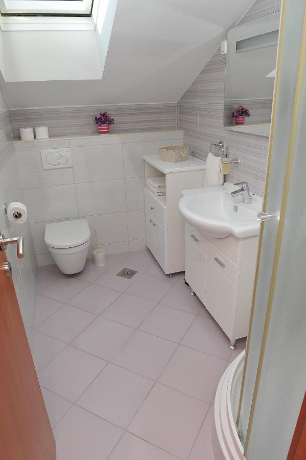 Apartment im Dachgeschoss mit 1 Schlafzimmer und Meerblick