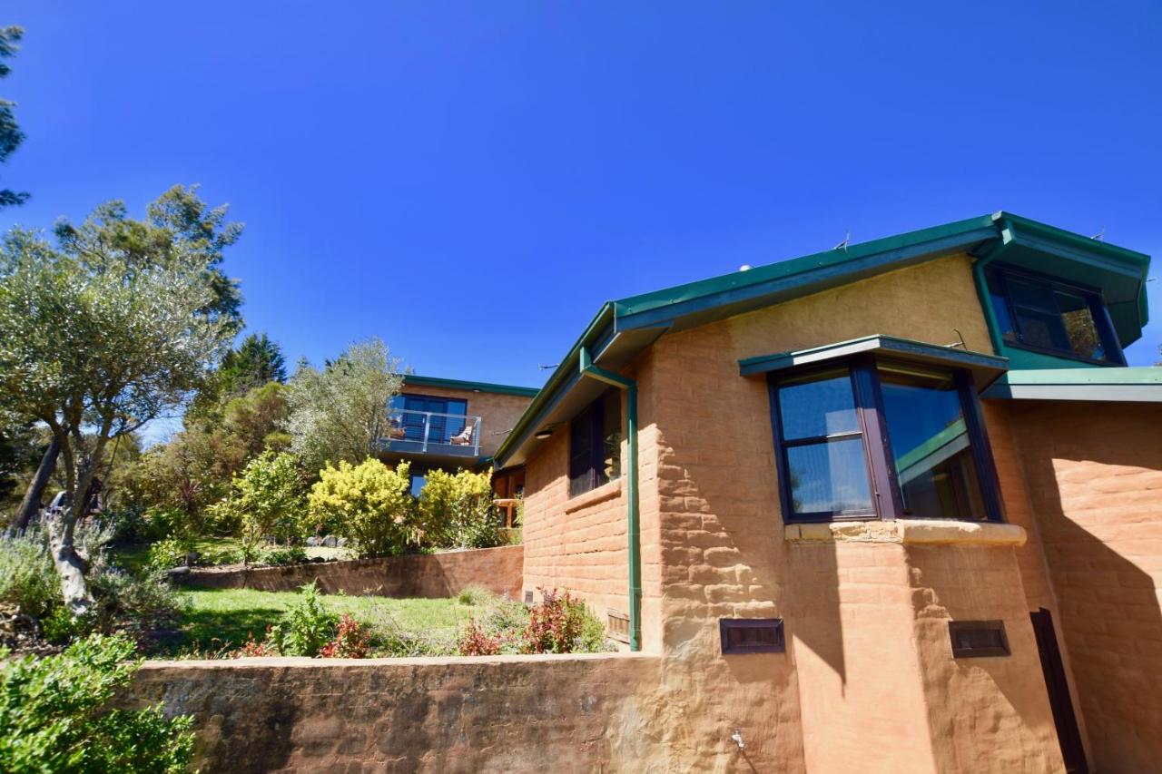 Amaroo Mountaintop Villa - B&B