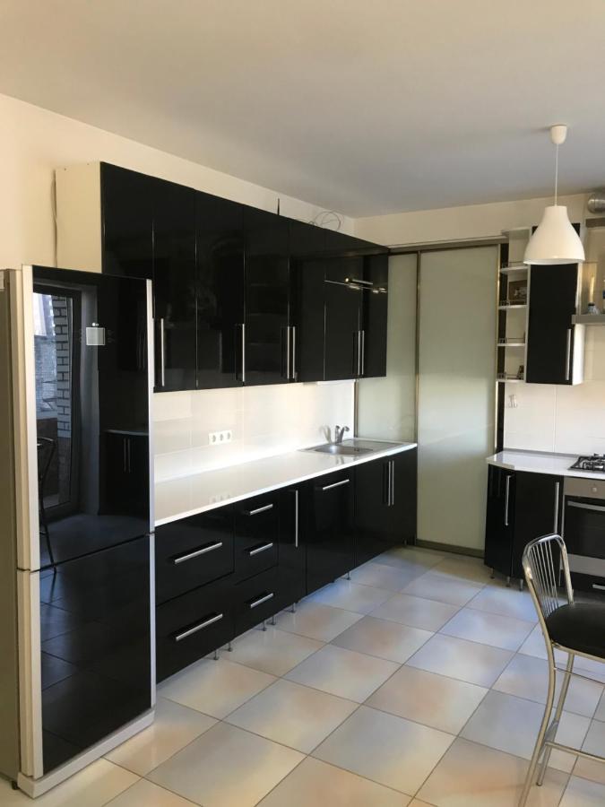 Naukova Street Appartamento - B&B