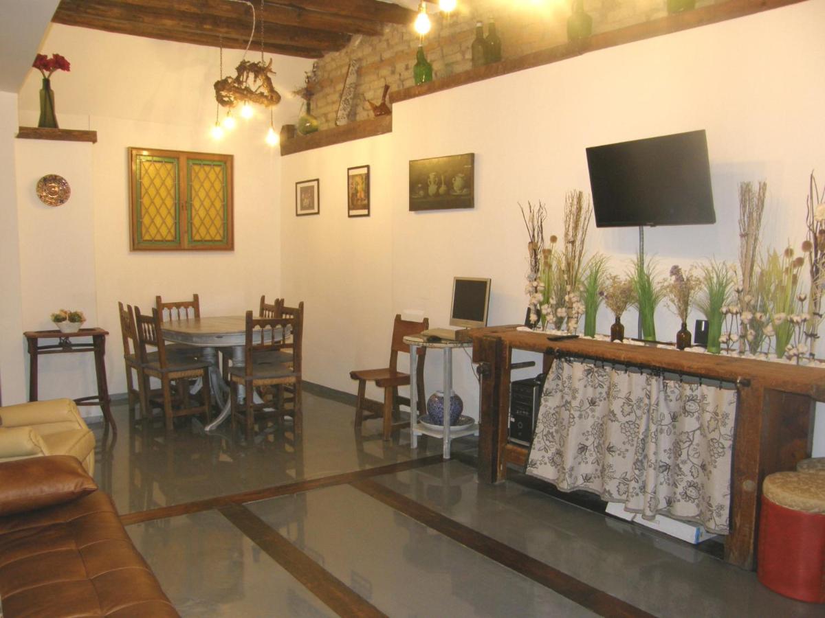 B&B Saragosse - NUEVO! PUENTE DE PIEDRA a 5´del PILAR - Bed and Breakfast Saragosse