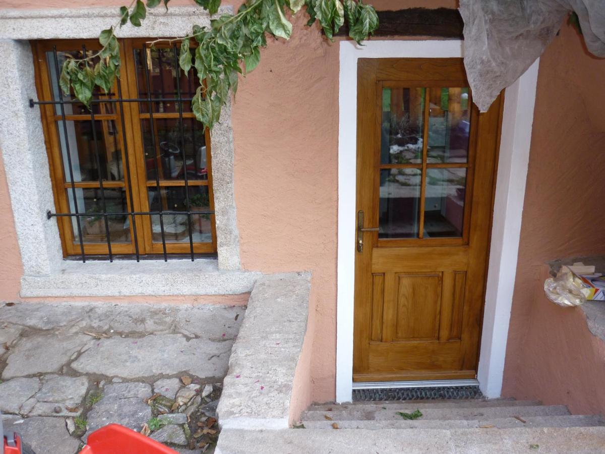 la vecchia casa rosa - Bed and Breakfast Cannero Riviera