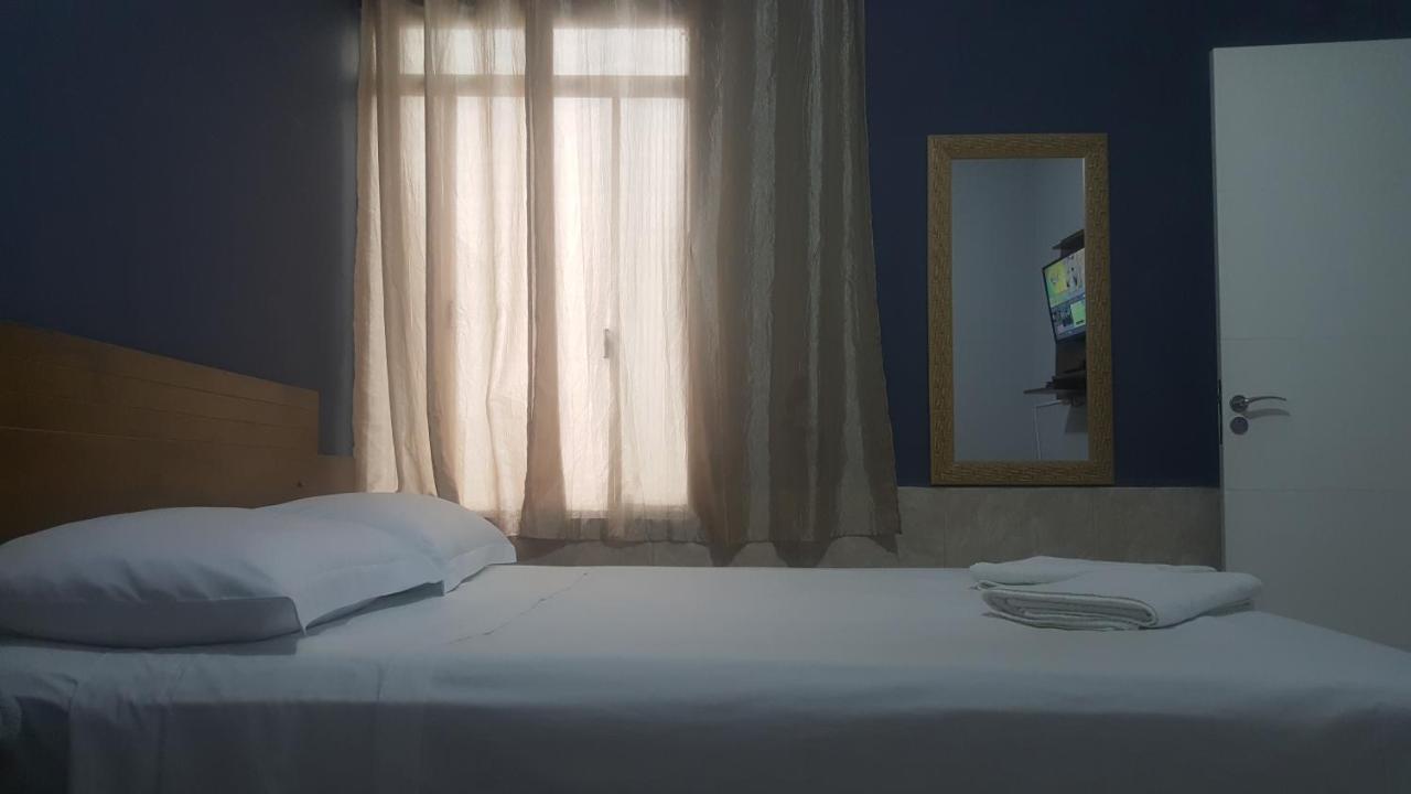 Dreibettzimmer mit eigenem externen Bad