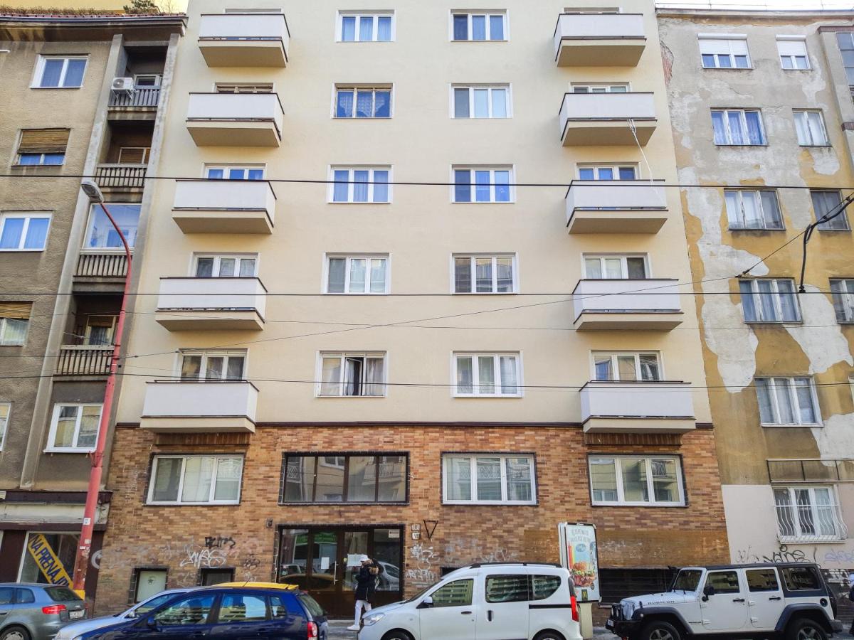 Central apartments by Kovee - Bed and Breakfast