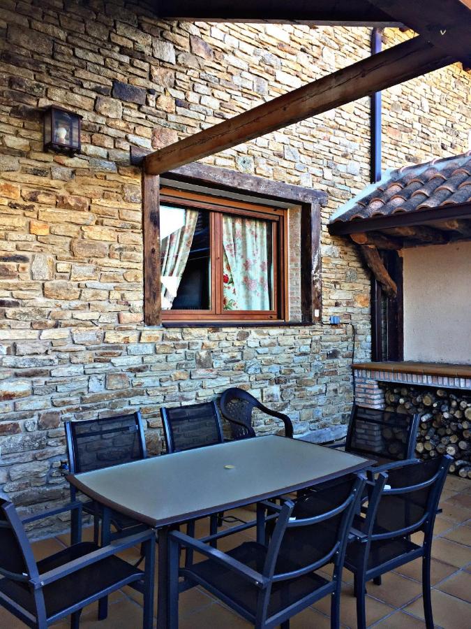 El Corral De Concejo - Bed and Breakfast Horcajuelo de la Sierra