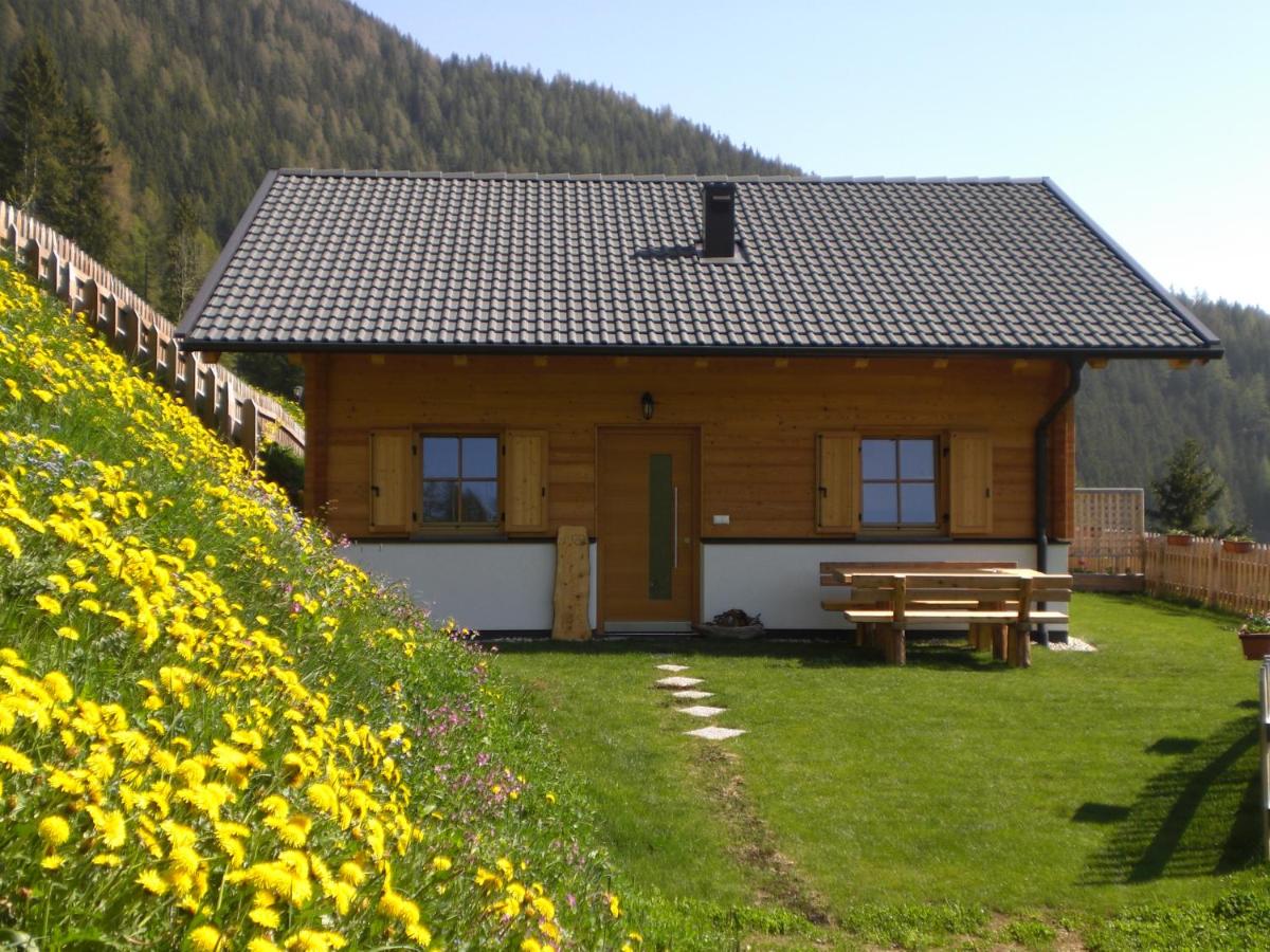 B&B Ultimo - Ulten - Chalet Niederhaushof - Bed and Breakfast Ultimo - Ulten