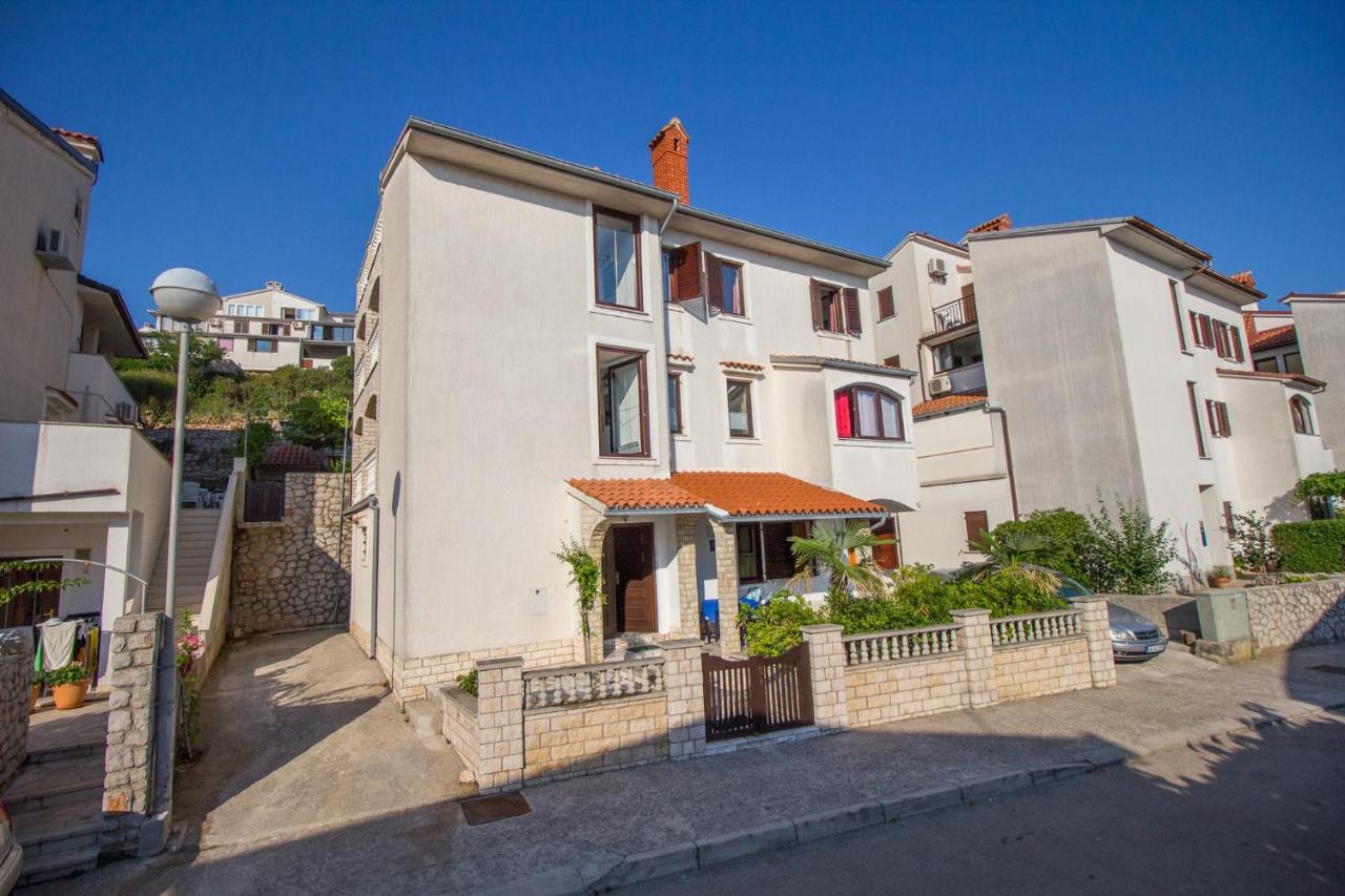Apartments in Mali Losinj 14882 - Ferienwohnung Mali Lošinj