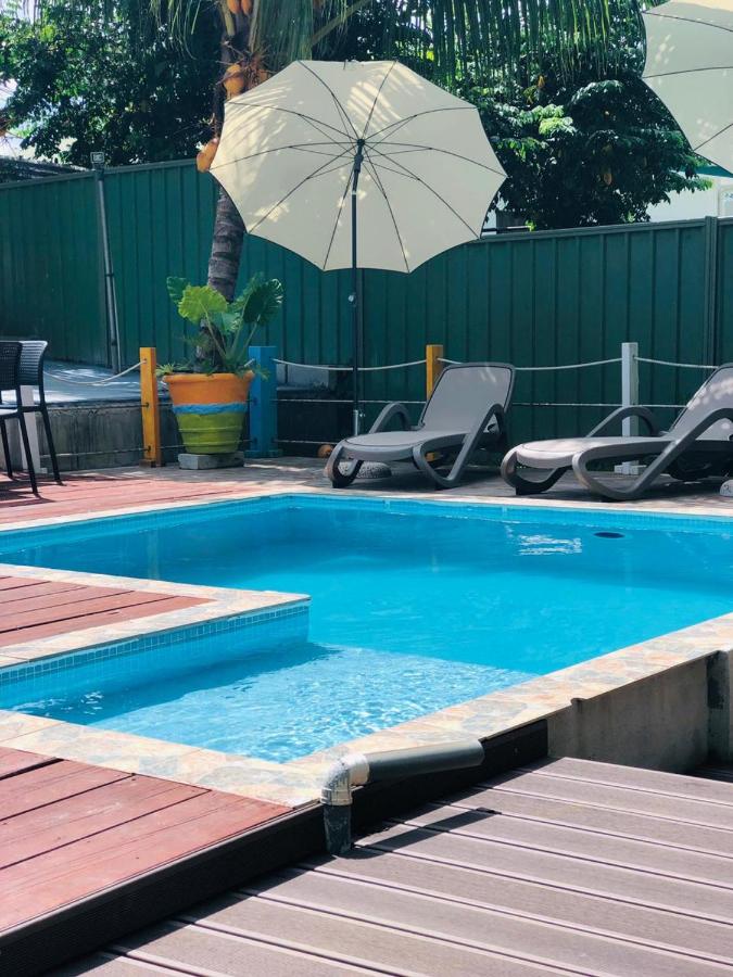 Mer Riviere Self Catering Apartment - Bed and Breakfast Beau Vallon