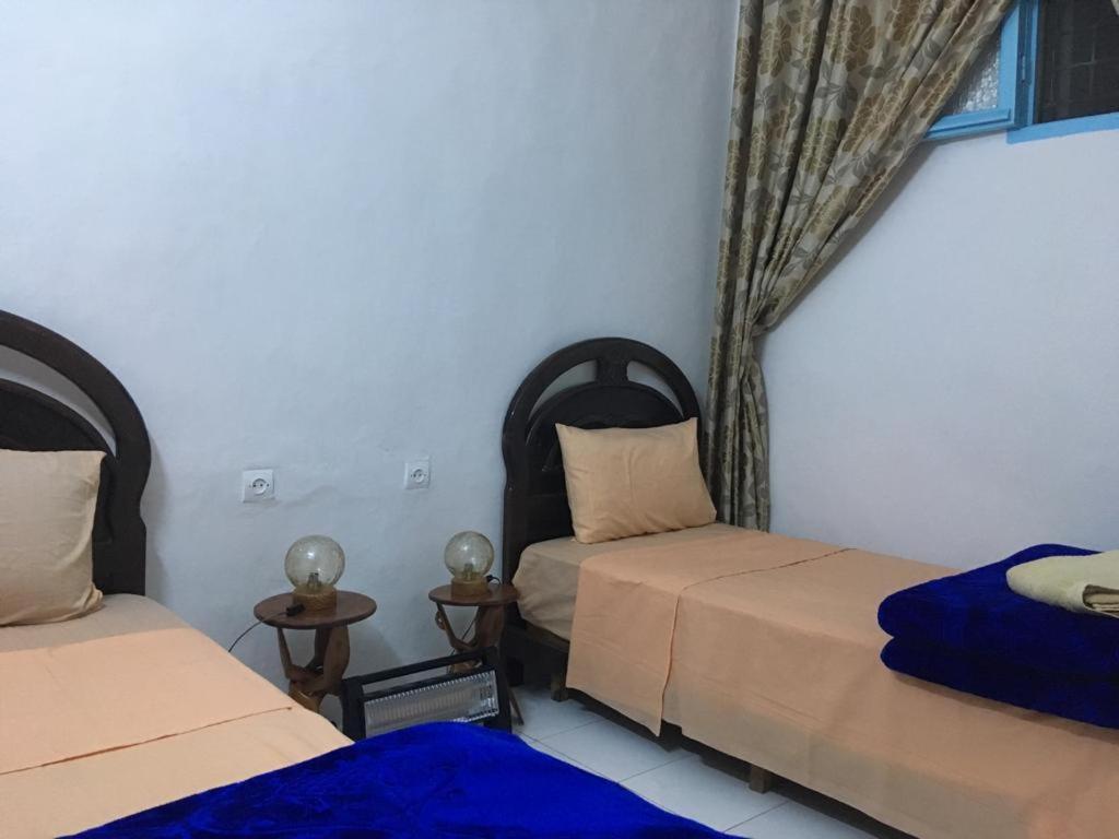 Chambre Triple avec Salle de Bains Privative Séparée