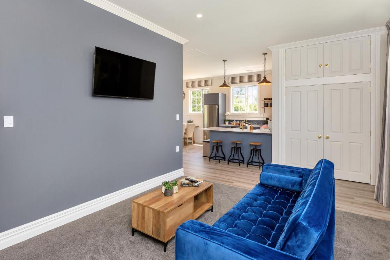 Deloraine Cottage - luxury accommodation near Abbey Caves
