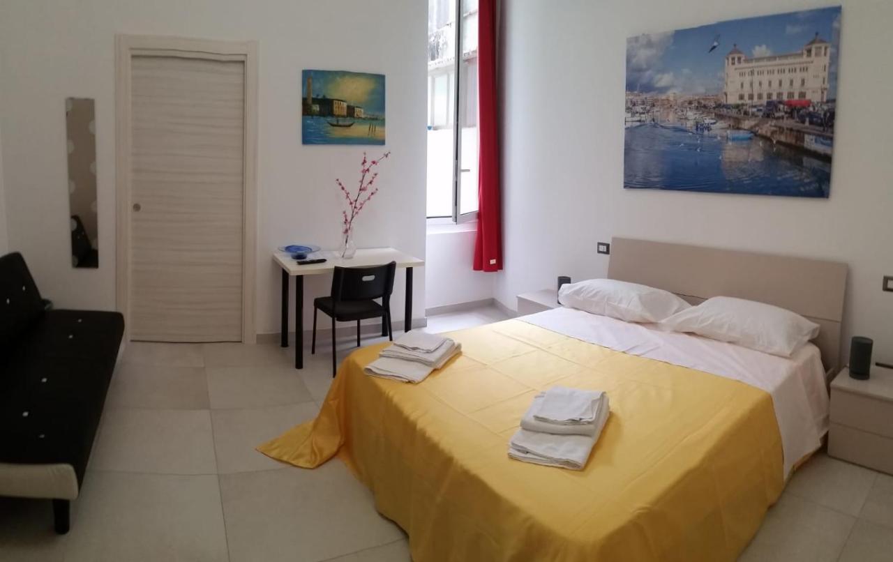 Camera Matrimoniale Deluxe (2 Adulti + 1 Bambino)