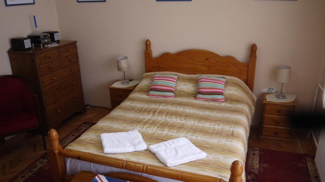 Habitación Familiar con baño privado