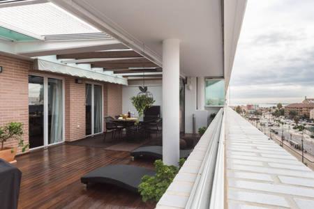 B&B Valencia - LUXURY PENTHOUSE near beach/Seaview - Bed and Breakfast Valencia