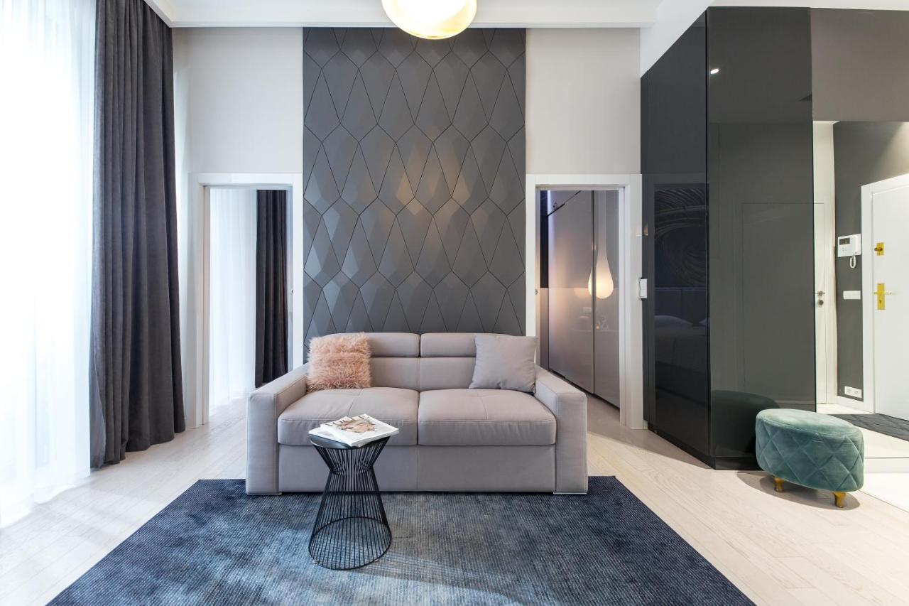 Studio Premium I