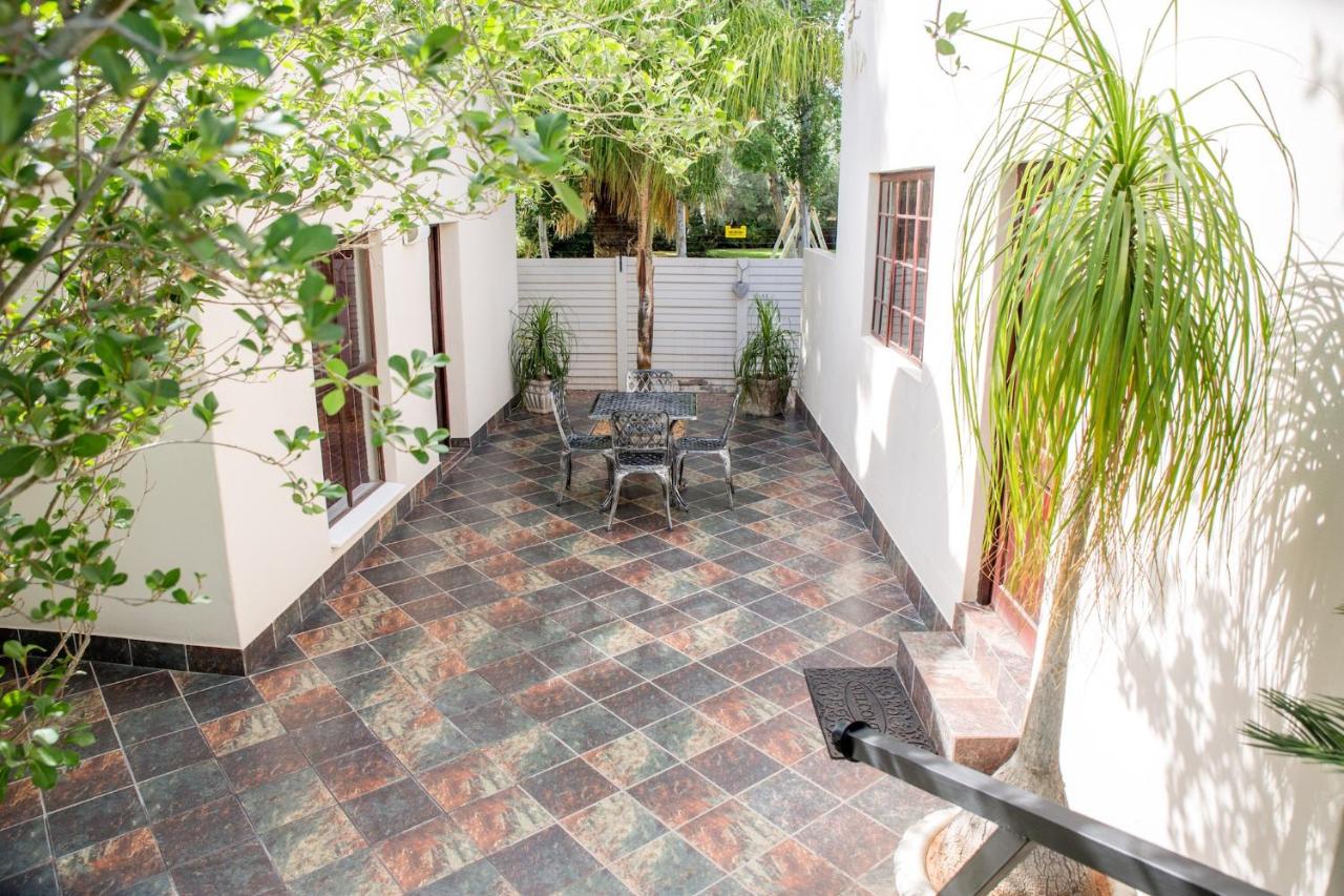 Schroderhuis Guesthouse NO LOADSHEDDING GOOD WIFI - B&B