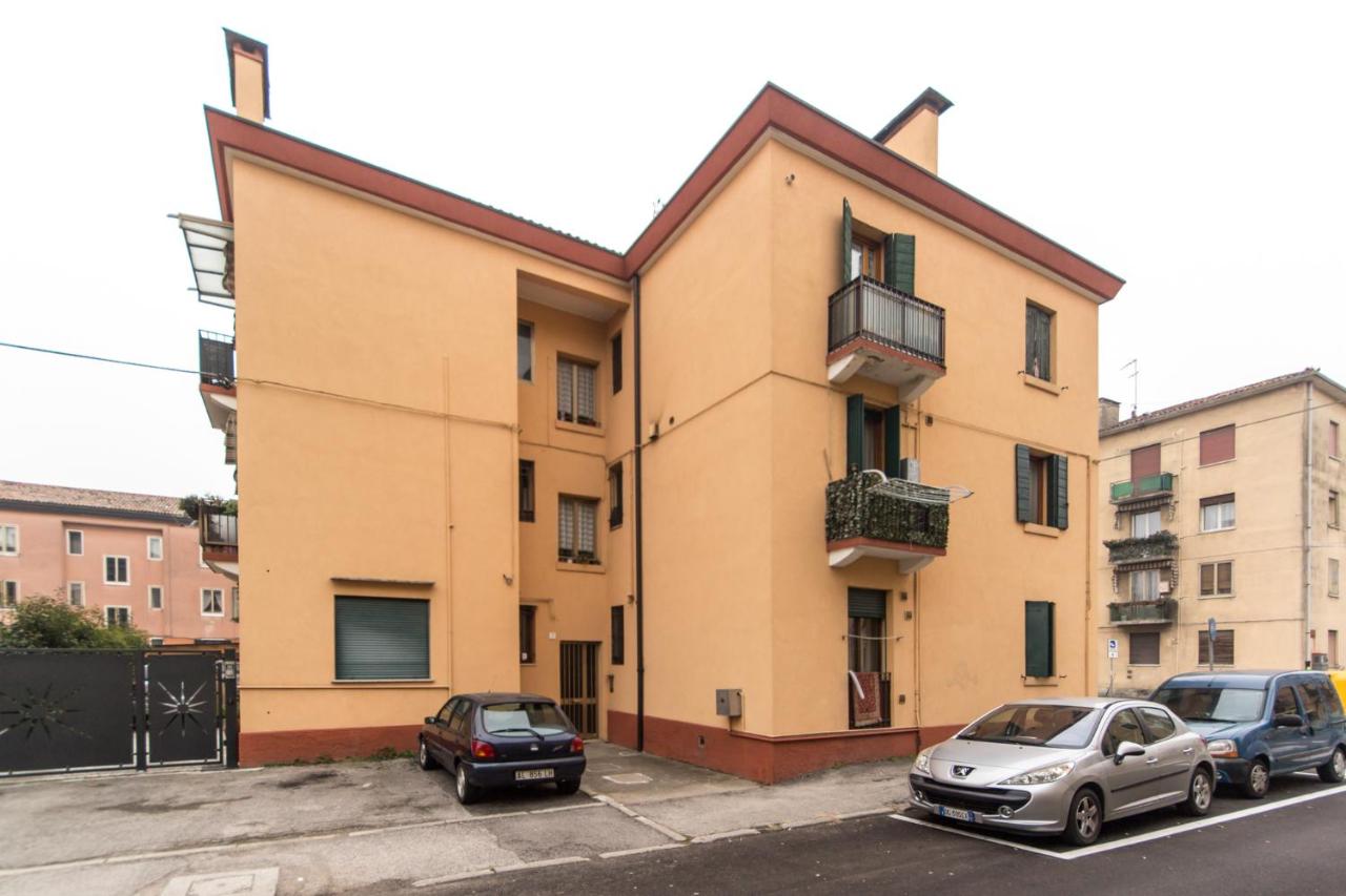 Little and cozy flat near Venice - B&B