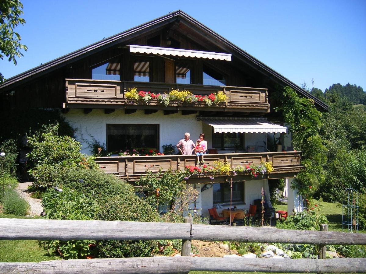 B&B Möggers - Ferienwohnungen Frick - Bed and Breakfast Möggers