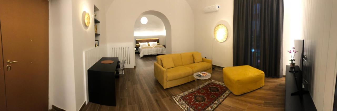 B&B Caserta - Tropicana Room - Bed and Breakfast Caserta