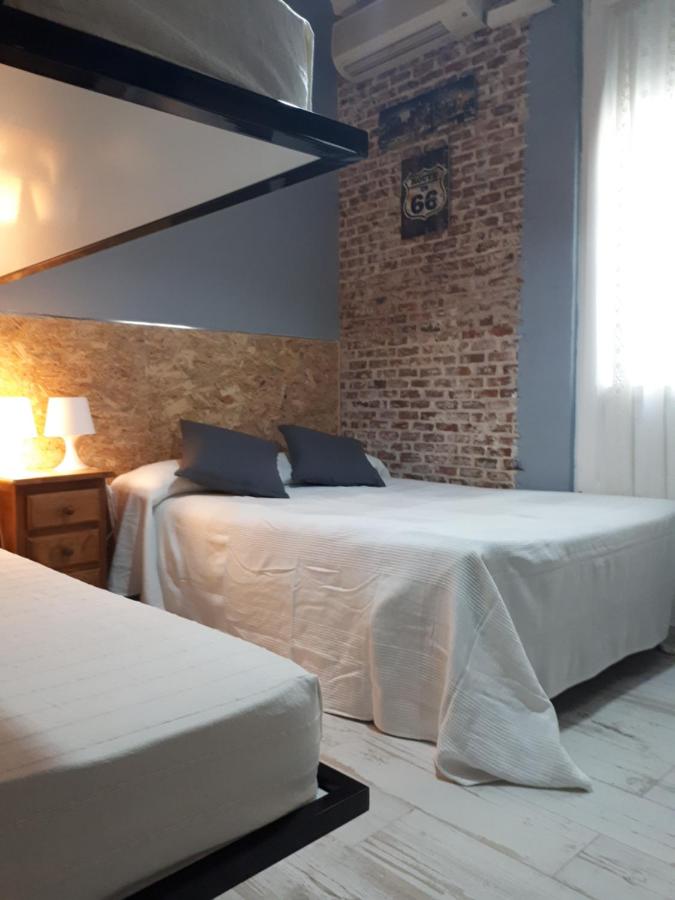 Vierbettzimmer mit eigenem Bad