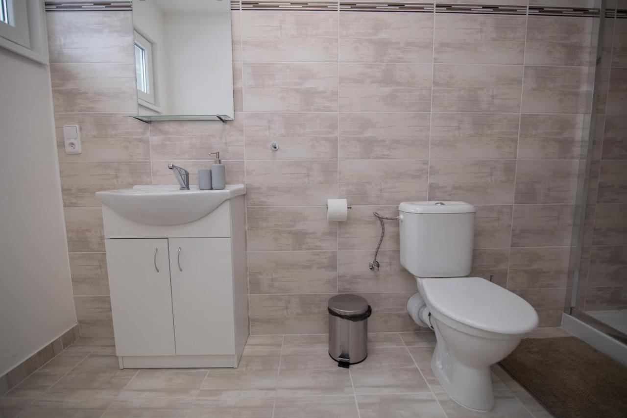 Apartment Simona - Ferienwohnung Hošťka