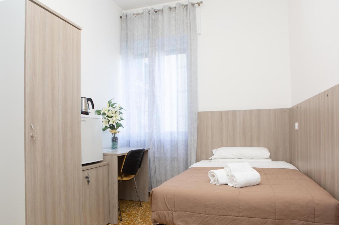 Camera Singola con Bagno Privato