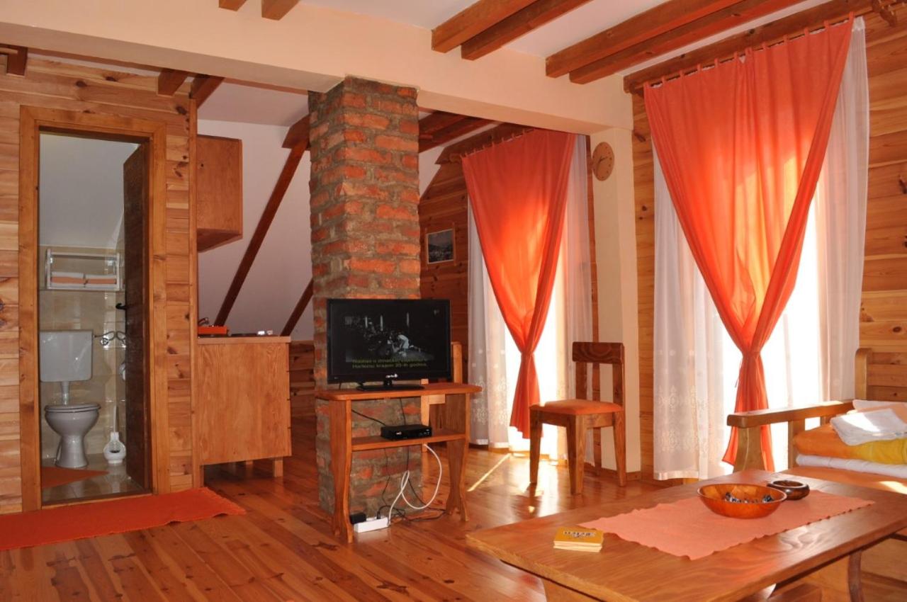 Dana apartmani - B&B Kolašin