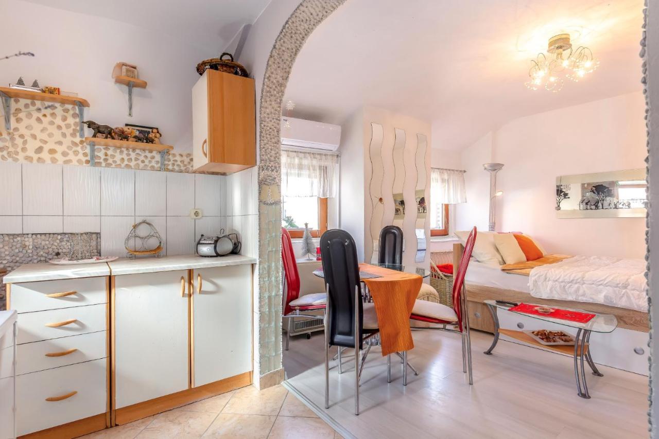 Studio-apartman Dejan - B&B Bakar