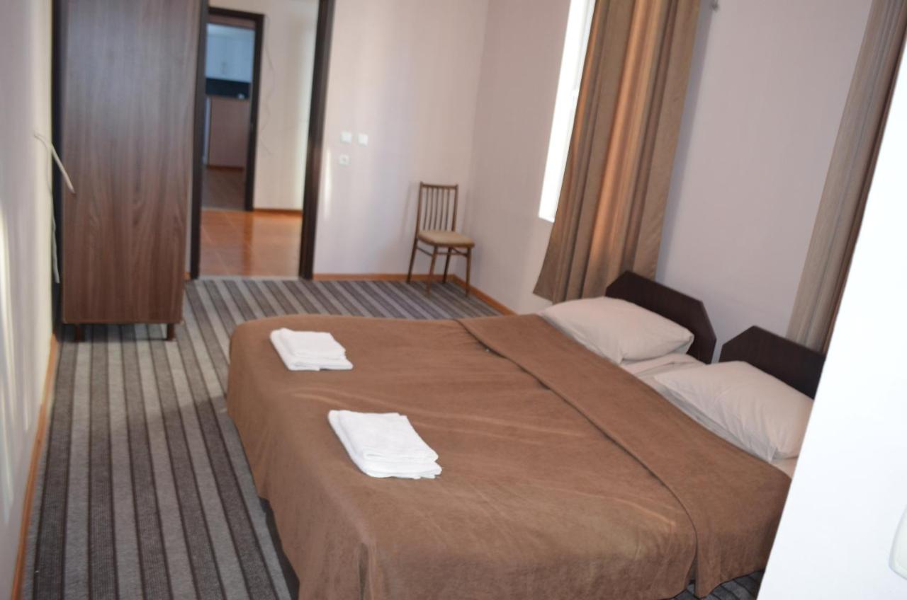 Chambre Triple avec Baignoire