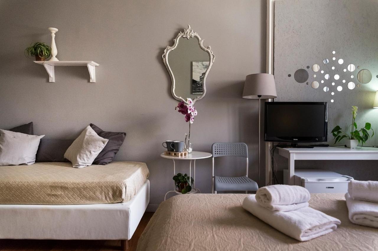 Double or Twin Room with Private External Bathroom