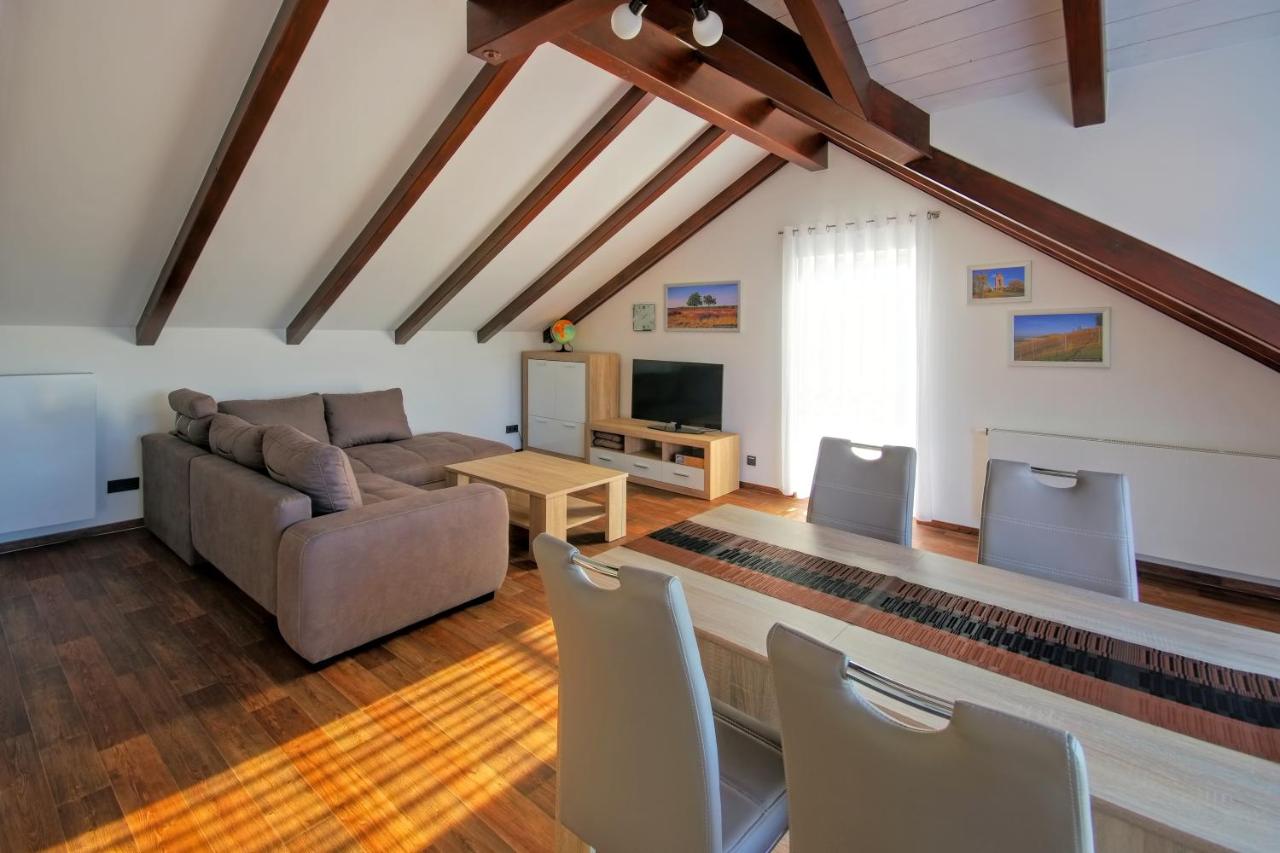 Ferienwohnung Lausitzer Seenland Freienhufen "Annabell" - B&B Großräschen