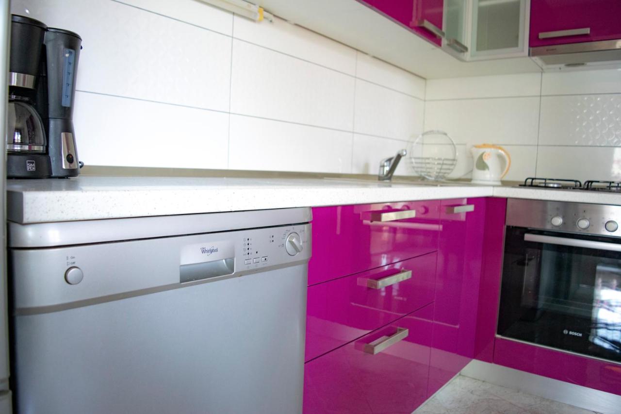 Apartment mit Poolblick