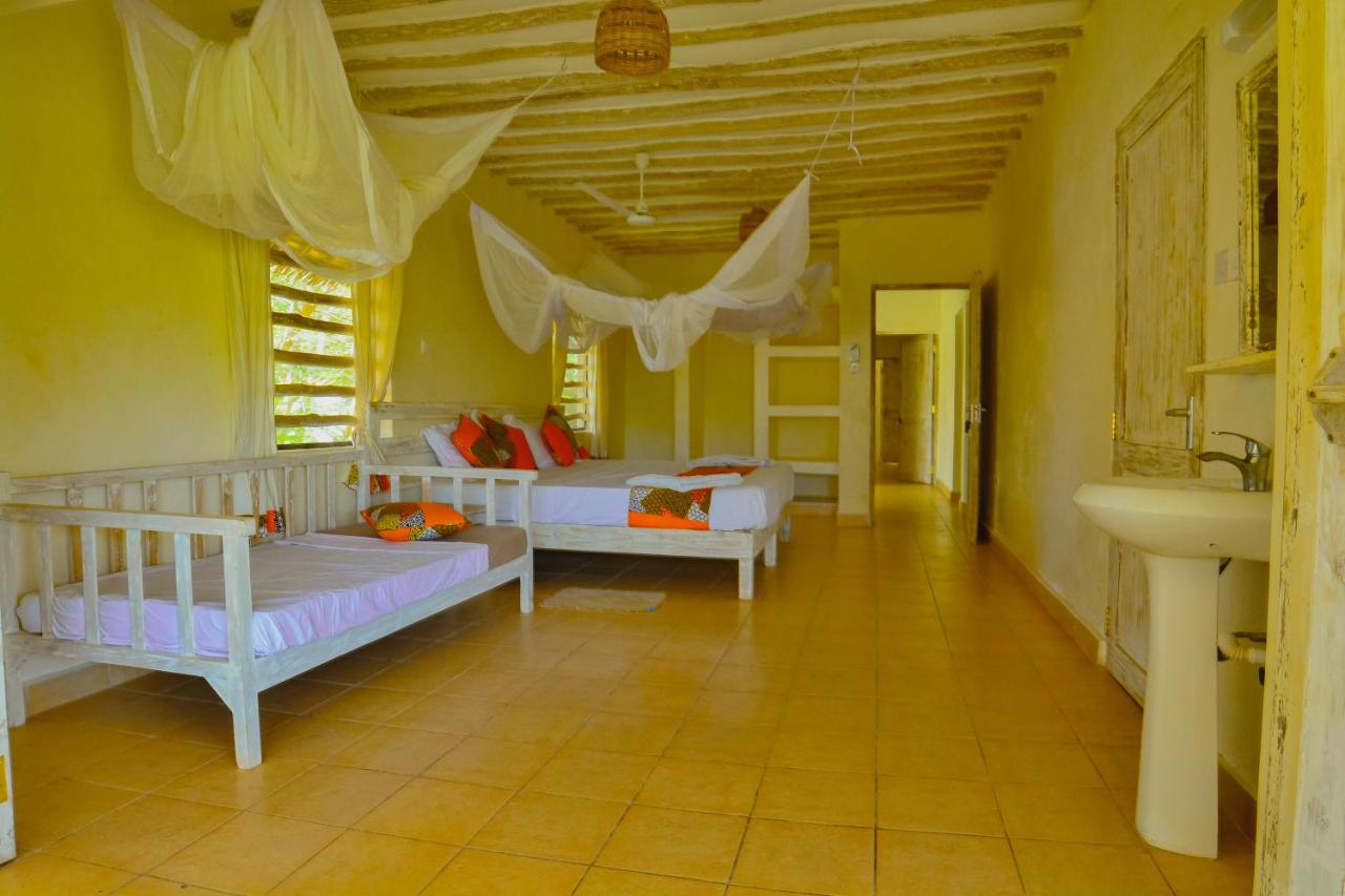 Camera Familiare con Bagno Privato