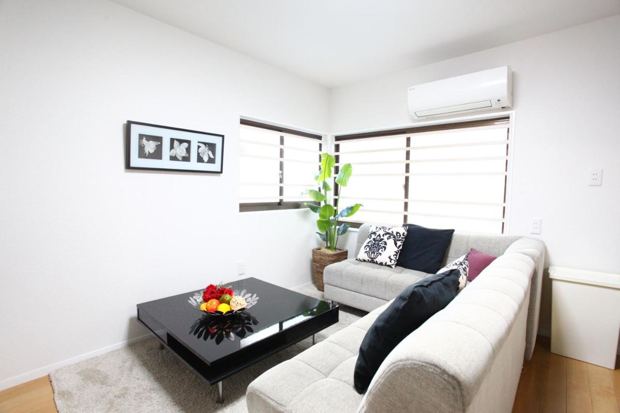Samy's Guest House KS - B&B Osaka