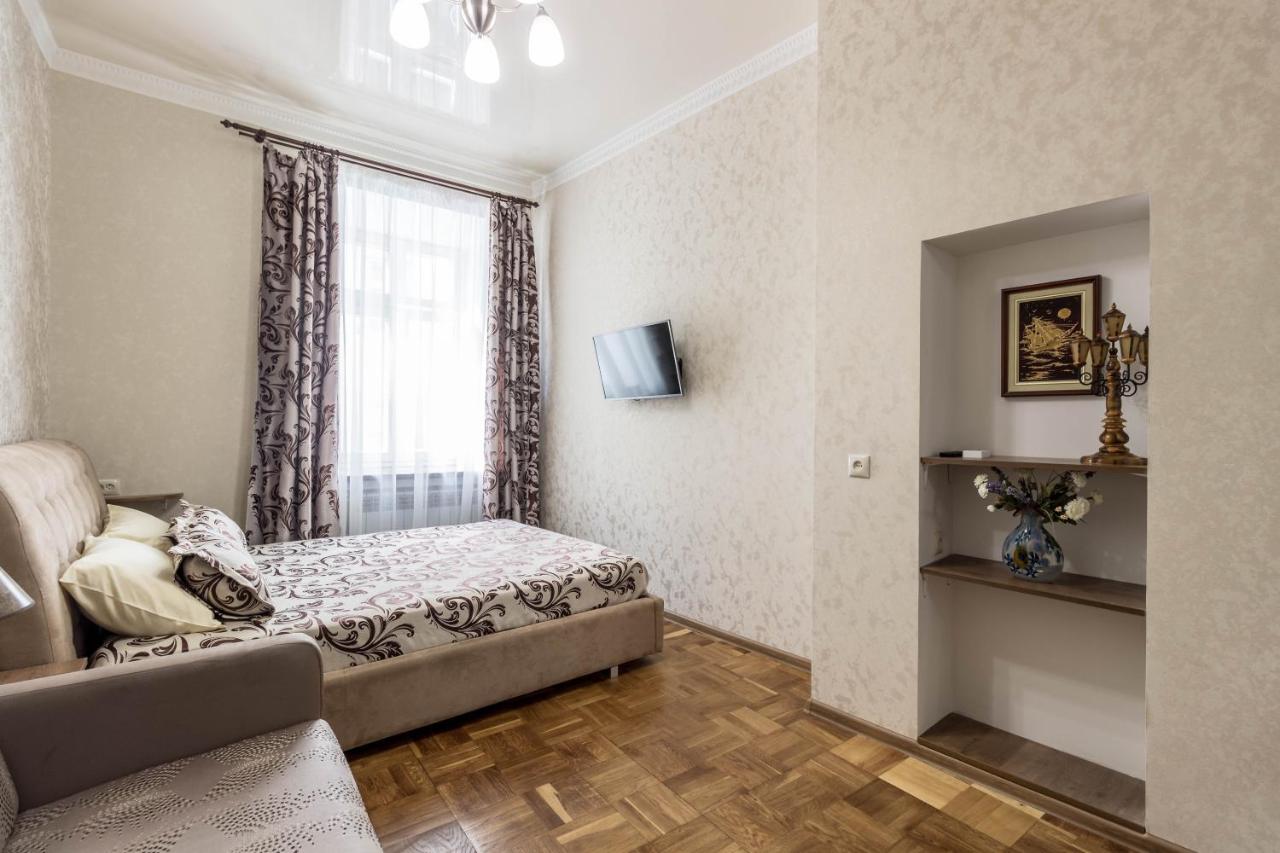 Apartment near Rynok Square on Staroevreyska Street - Chambres d'hôtes Lviv
