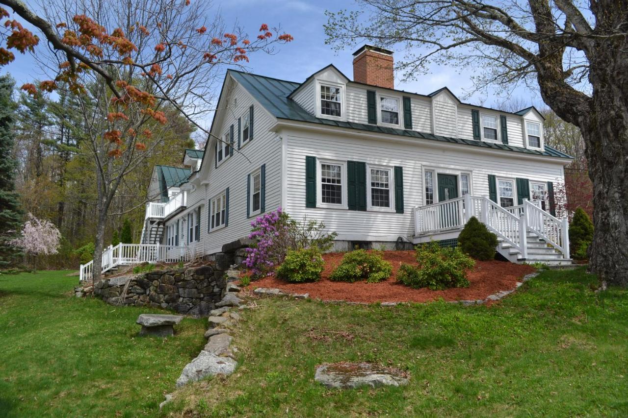 The Nutmeg Inn - Bed and Breakfast