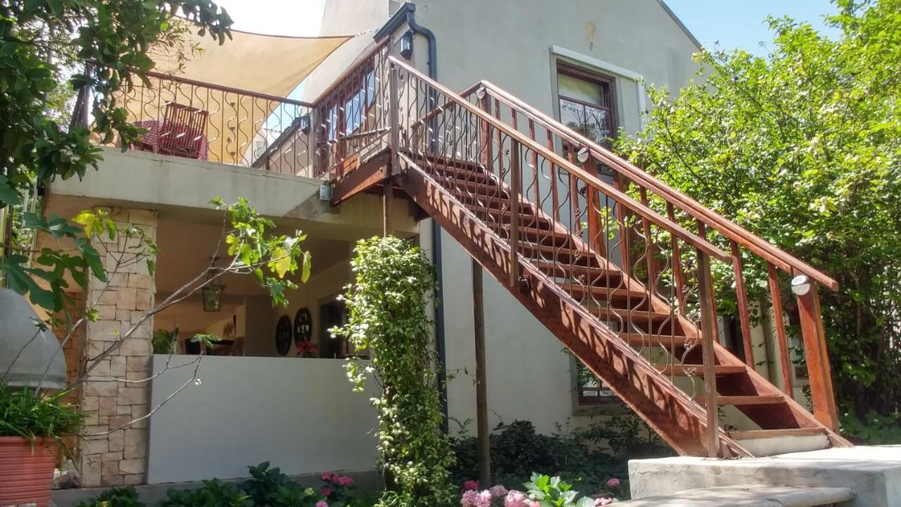 Aan De Vliet Guest House - B&B