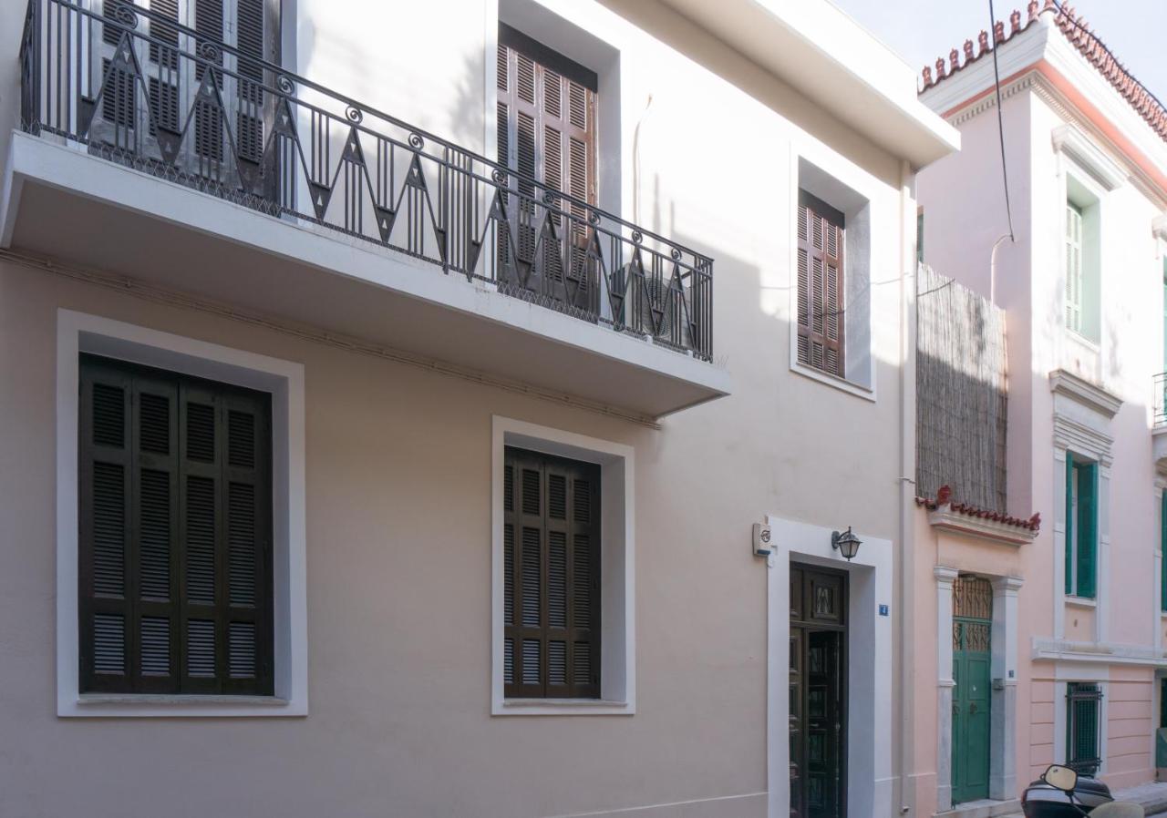 Acropolis Heights at the foot of the Parthenon - B&B Atenas