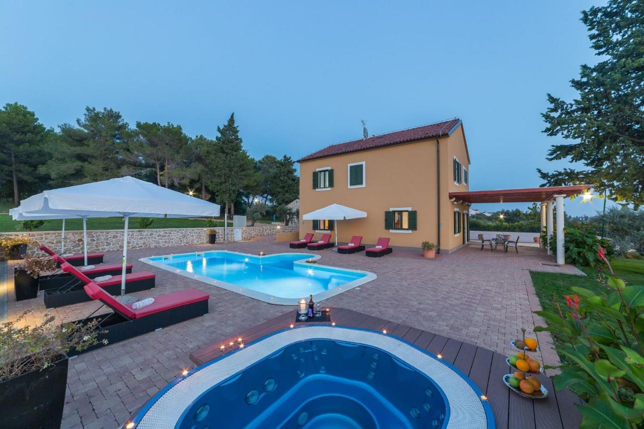 Villa Primorje - Ferienwohnung Biograd na Moru
