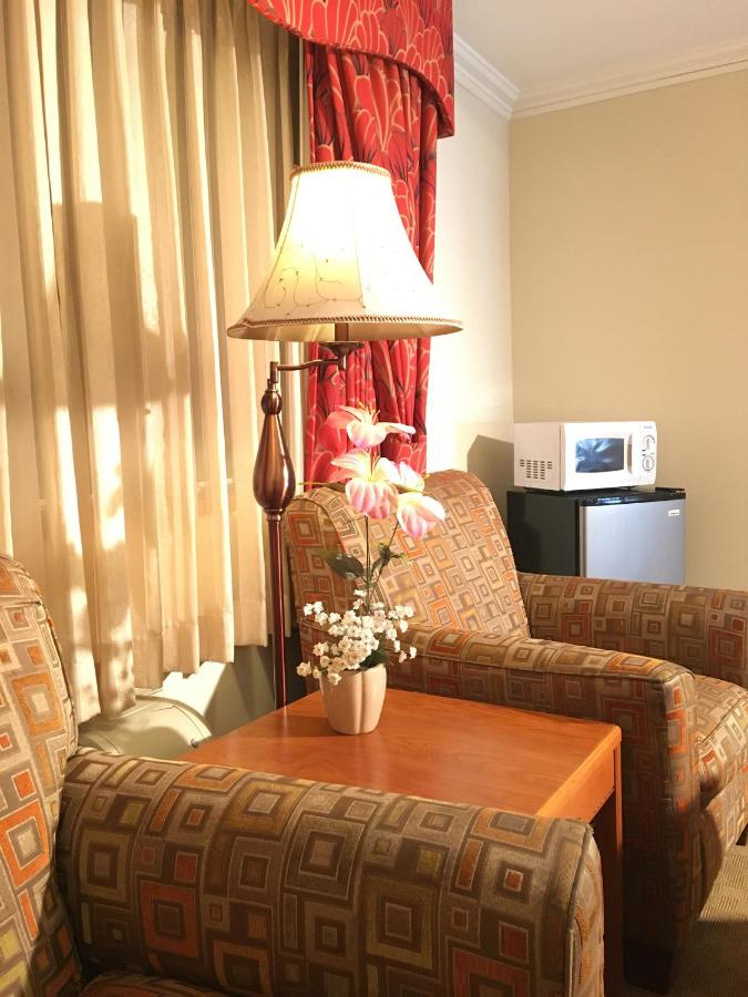 Deluxe Family Room - Non-Smoking 