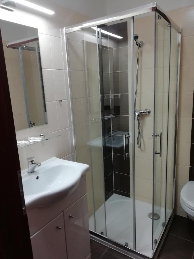 Tweepersoonskamer met 2 Aparte Bedden