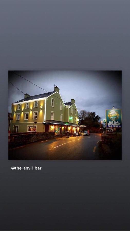 The Anvil Bar B&B - B&B