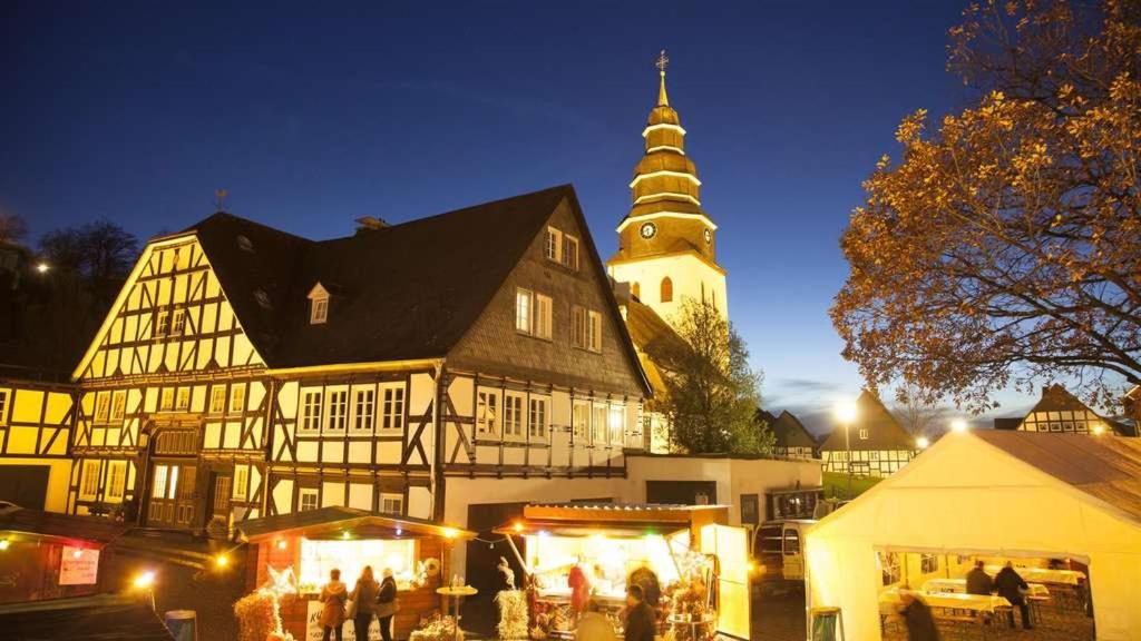 Ferienwohnungen in Meschede-Eversberg Nähe Winterberg Skiliftkarussell - Chambres d’hôtes Meschede